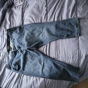 Comfortable Flirt Capri Jeans